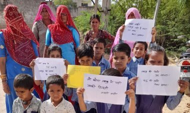 आशा सहयोगिनी गांव गांव नारा लेखन से दे रही तम्बाकू सेवन न करने का संदेश