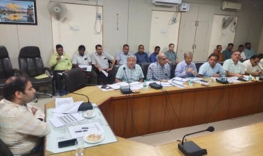 जिला जल एवं स्वच्छता समिति की बैठक में जिला कलक्टर ने दिए निर्देश।