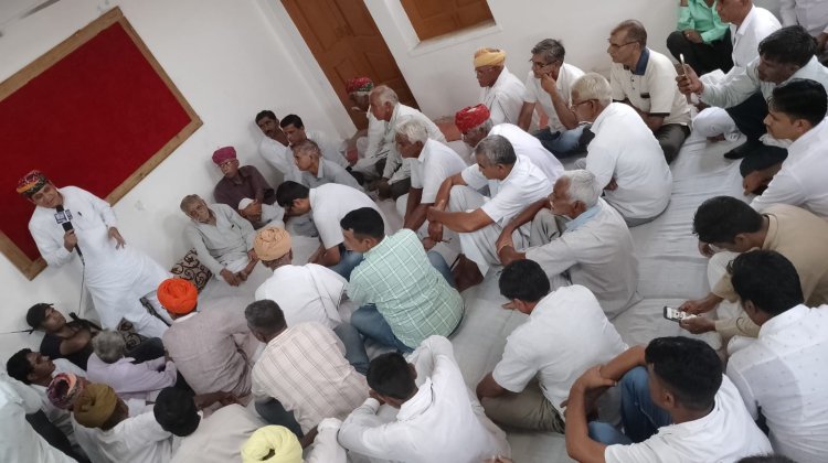 प्रधानमंत्री नरेंद्र मोदी की बीकानेर रैली को लेकर डेगाना में भाजपा कार्यकर्ताओं की हुई बैठक, कार्यकर्ताओं को रैली में शामिल होने के लिए दिए पीले चावल