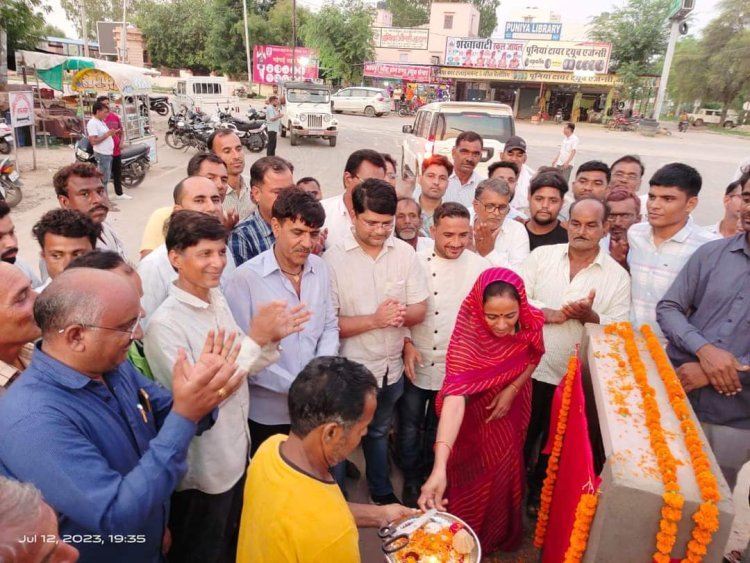 जायल नगरपालिका में पांच हाईमास्ट लाइट लगने दूधिया रोशनी से जगमगाया शहर।