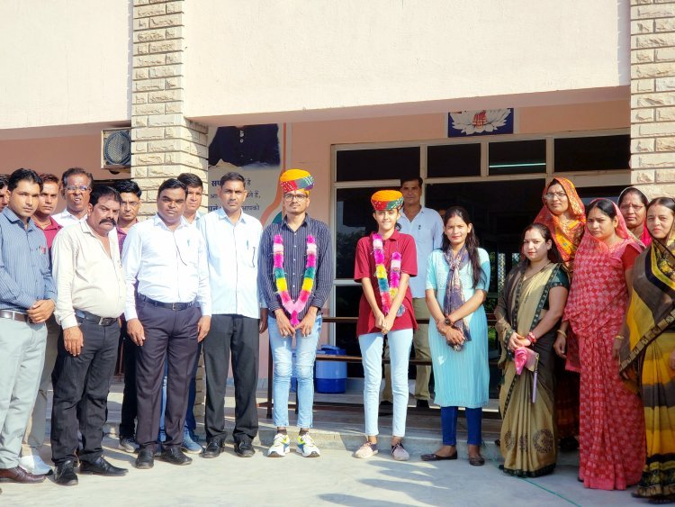 शेखावटी स्कूल में सीयूईटी ओर जेट परीक्षा में अव्वल विद्यार्थियों का किया सम्मान।