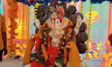 मायला बाजार में आयोजित गणेश महोत्सव का रविवार को प्रतिमा विसर्जन के साथ समारोह पूर्वक विसर्जन हुआ। 