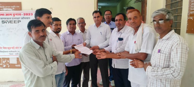 जायल अखिल राजस्थान प्रबोधक संघ के बैनर तले उपखण्ड अधिकारी को सौपा ज्ञापन