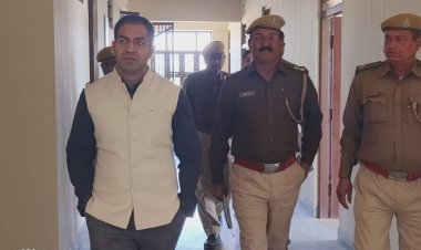 जिला कलेक्टर ने विकसित भारत संकल्प यात्रा शिविर व सुरपालिया पुलिस थाने का किया निरीक्षण।