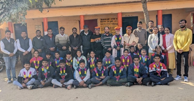 महात्मा गांधी विद्यालय कठौती में उत्कृष्ट खिलाड़ियों का सम्मान समारोह।