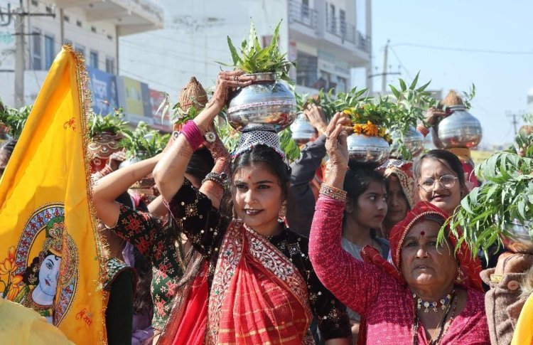 गरीबी अपने आप मे बड़ा दुख -सन्त असंग देव महाराज  जायल  में कलश यात्रा के साथ दो दिवसीय प्रवचन कार्यक्रम हुआ शुरू