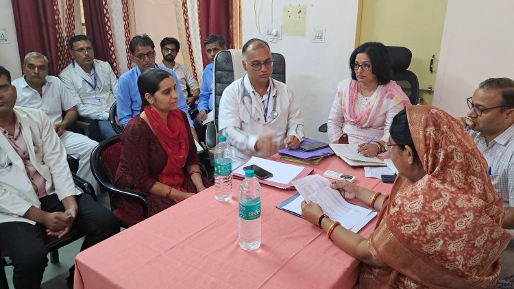 राज्यमंत्री डॉ बाघमार ने उपजिला चिकित्सालय का निरीक्षण किया।