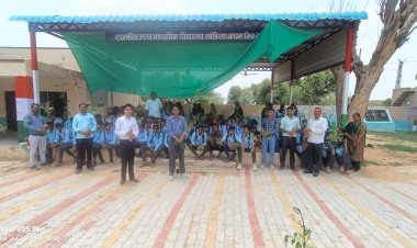 ग्राम सांडिला में राजकीय उच्च माध्यमिक विद्यालय में विद्यार्थियो को बांटे पोधे दिलवाया सुरक्षा का संकल्प