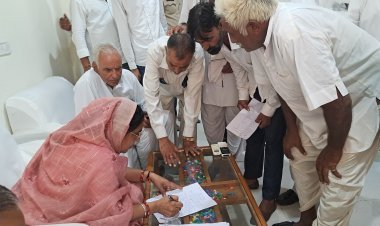 राज्यमंत्री डॉ मंजु बाघमार ने  जनसुनवाई कर अधिकारियों को समस्याओं  का  तुरंत निस्तारण के दिये निर्देश।