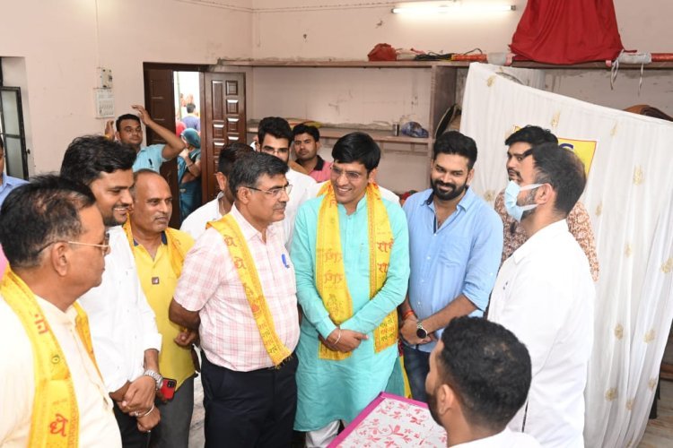 शिव मन्दिर में हुआ विशाल निःशुल्क चिकित्सा शिविर का आयोजन