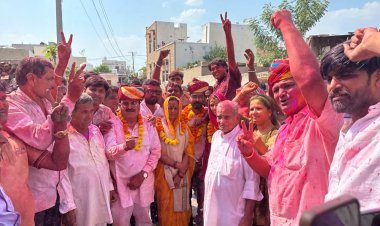 कमलेश लोमरोड़ जायल नगरपालिका बोर्ड की प्रथम निर्वाचित अध्यक्ष, कांग्रेस बागी प्रत्याशी को 5 मतों से हराकर अध्यक्ष बनी कांग्रेस प्रत्याशी कमलेश लोमरोड़, सबसे कम उम्र, महज 23‌ वर्षीय जेन जी 